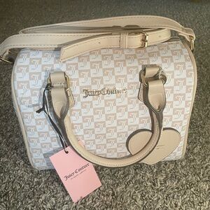 BNWT juicy couture bowler bag! Tan and white checkers.